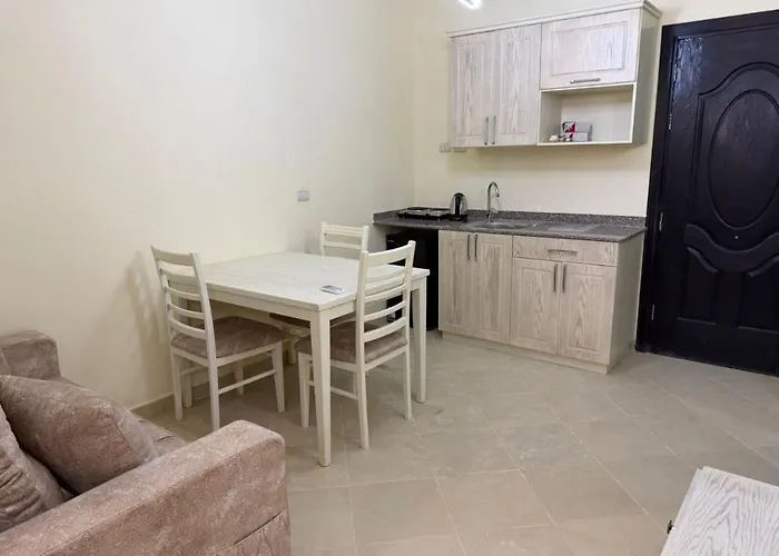 H In Florenza Khamsin Apartment *
